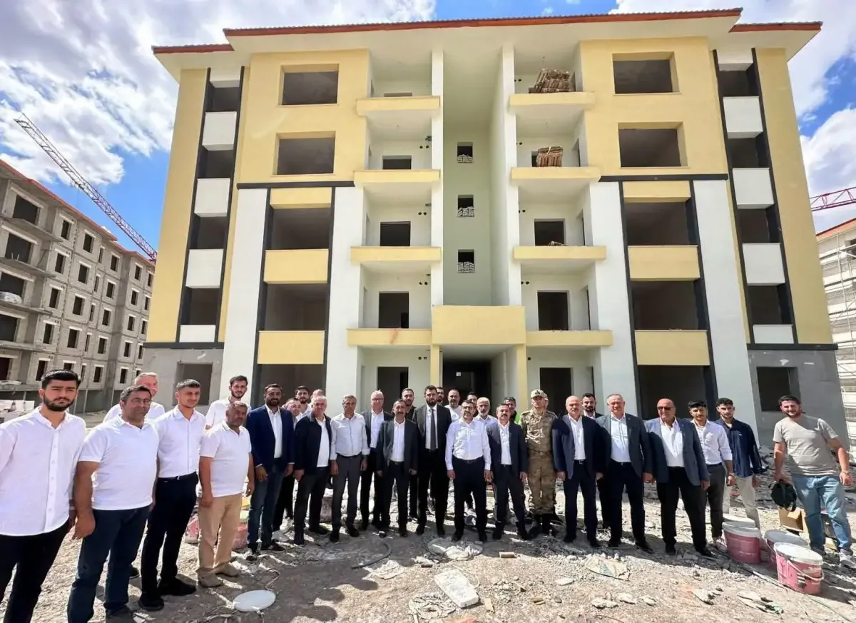 Kağızman TOKİ’de çalışmalar aralıksız sürüyor