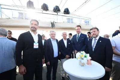 Boğaziçi Kıtalararası Yüzme Yarışı 2 bin 500 sporcunun katılımıyla tamamlandı